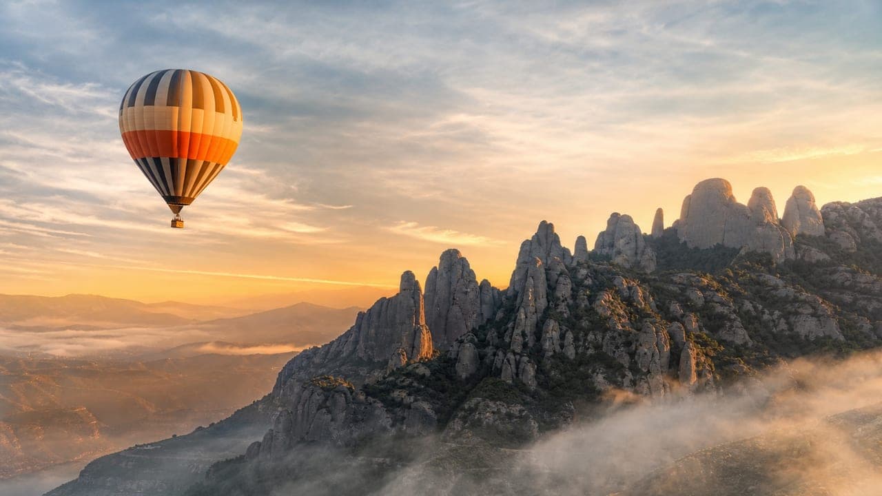 Vuelo en globo al amanecer sobre Montserrat