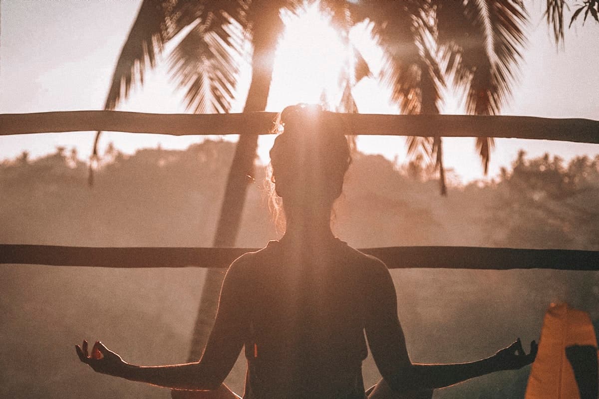 Medita y Suelta: Calma tu Mente y tu Ansiedad